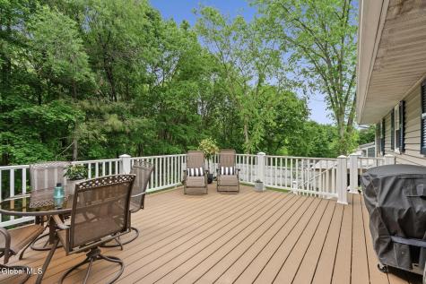 54 Kuhl Boulevard Wynantskill NY 12198