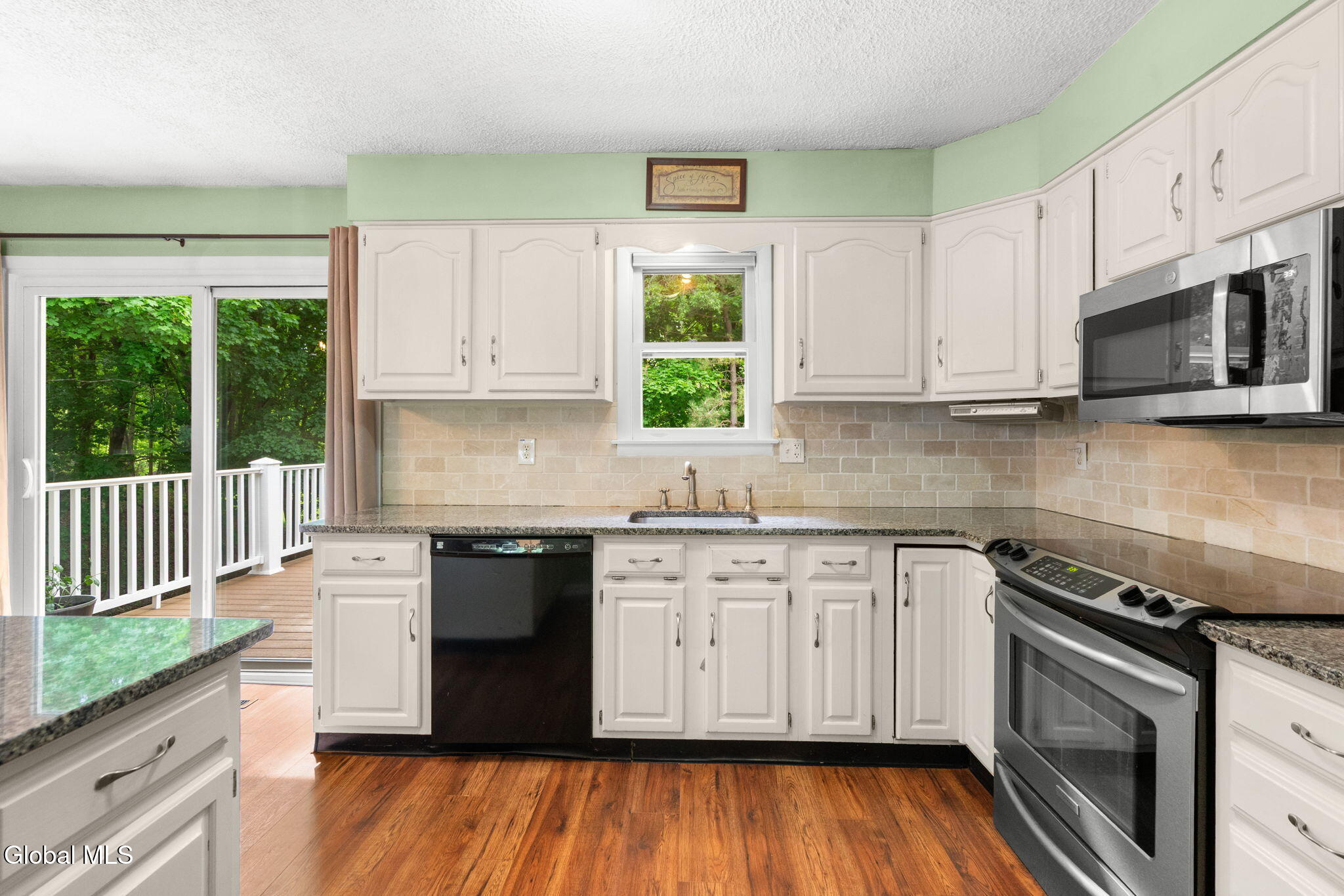54 Kuhl Boulevard Wynantskill NY 12198