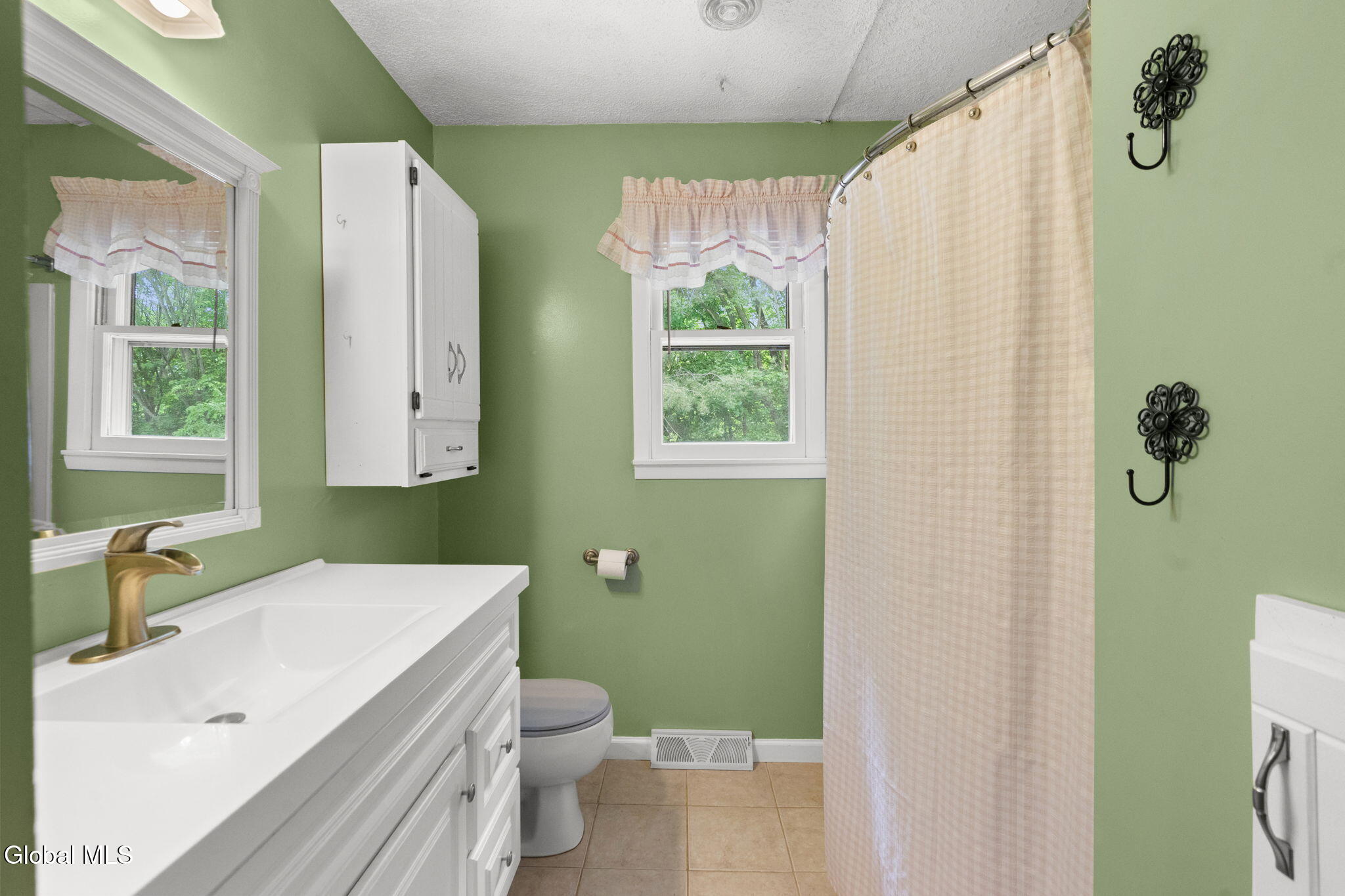 54 Kuhl Boulevard Wynantskill NY 12198