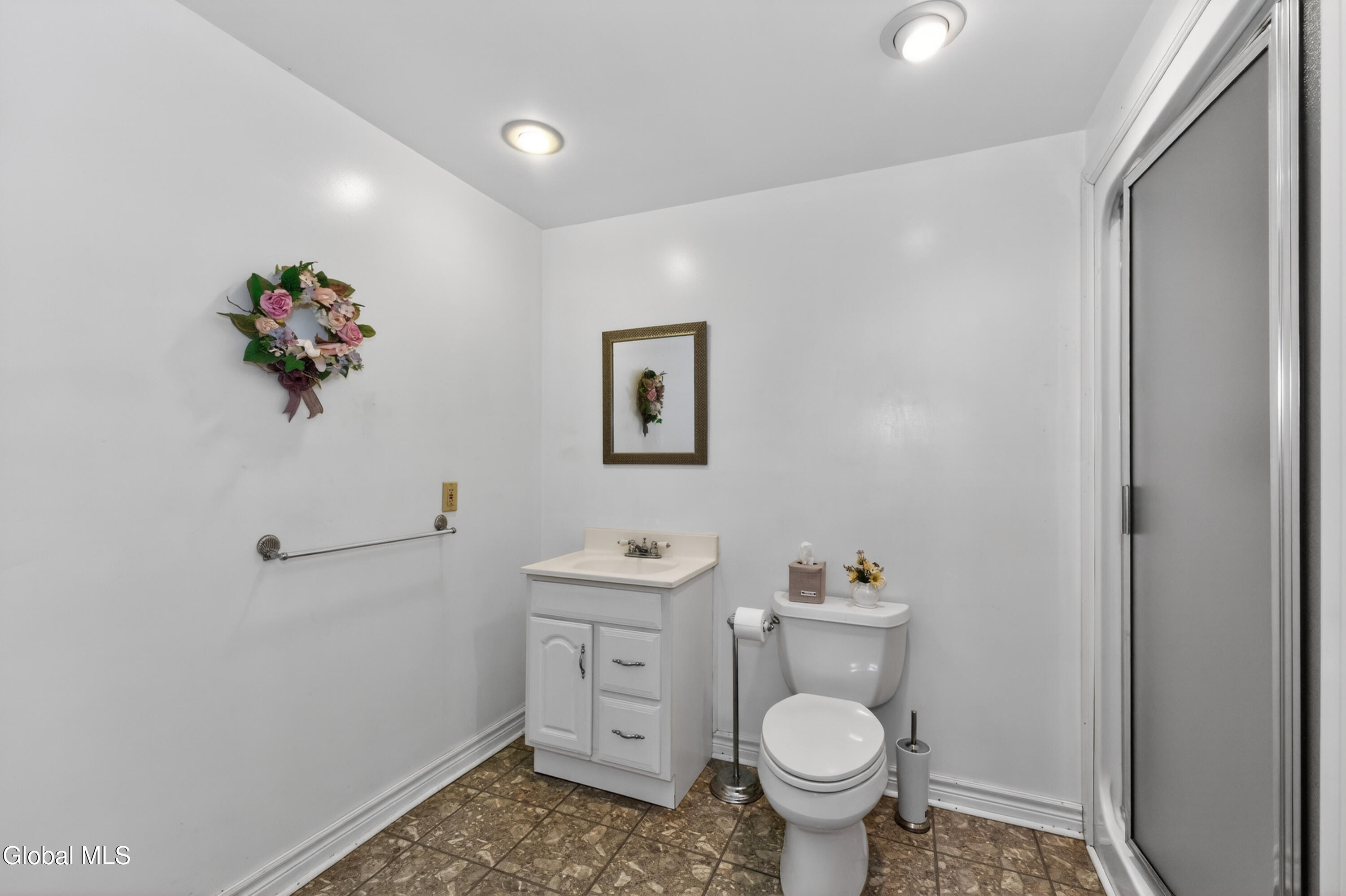 3 Rosemary Drive Troy NY 12180