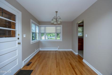 2 Arden Road Schenectady NY 12302