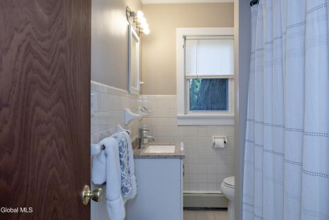 2 Arden Road Schenectady NY 12302