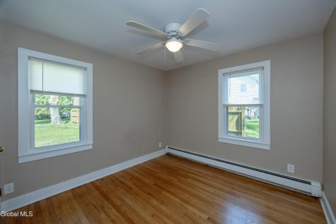 2 Arden Road Schenectady NY 12302