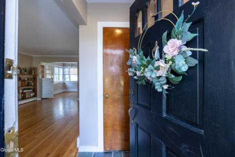 2 Arden Road Schenectady NY 12302