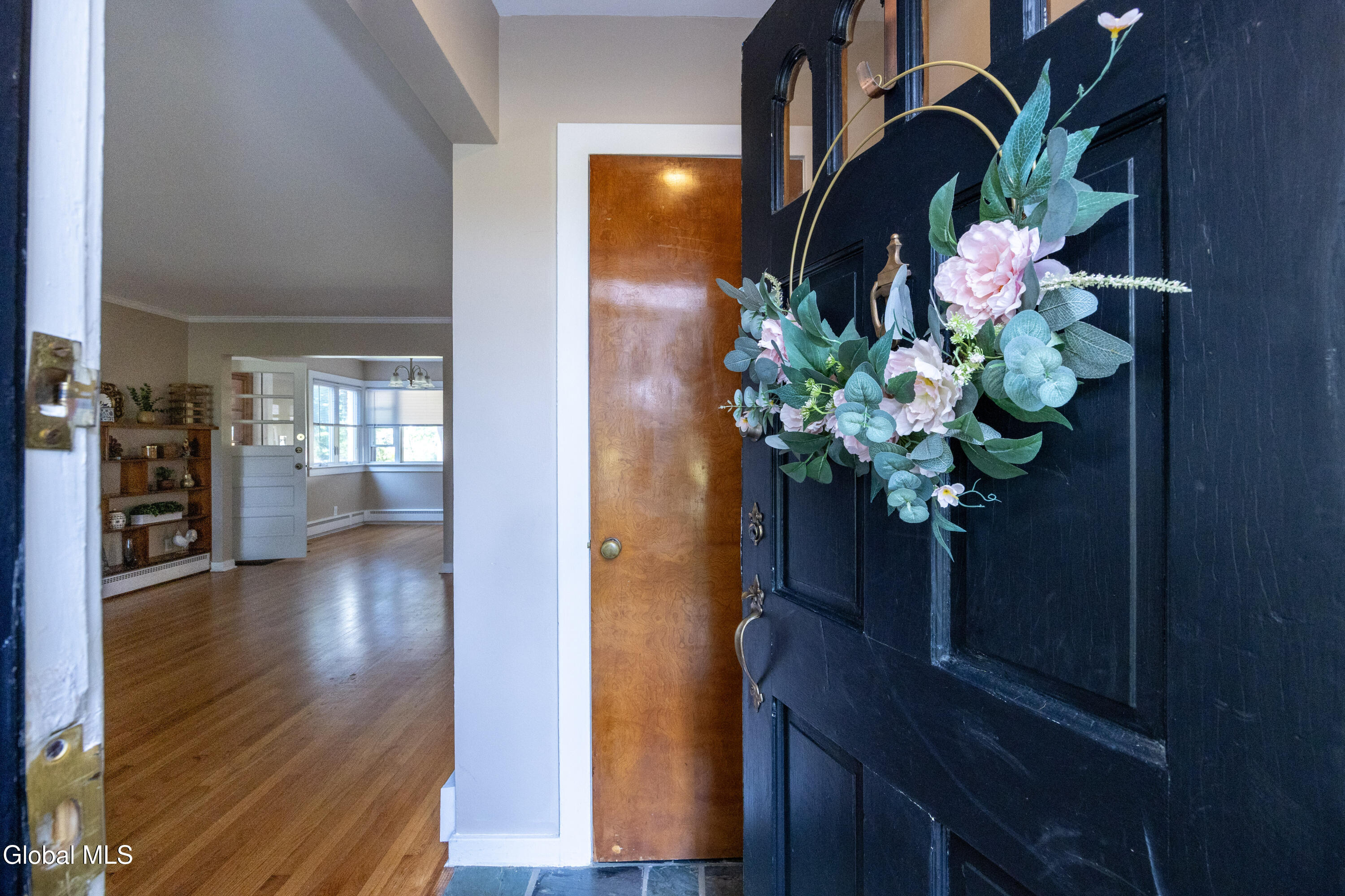 2 Arden Road Schenectady NY 12302