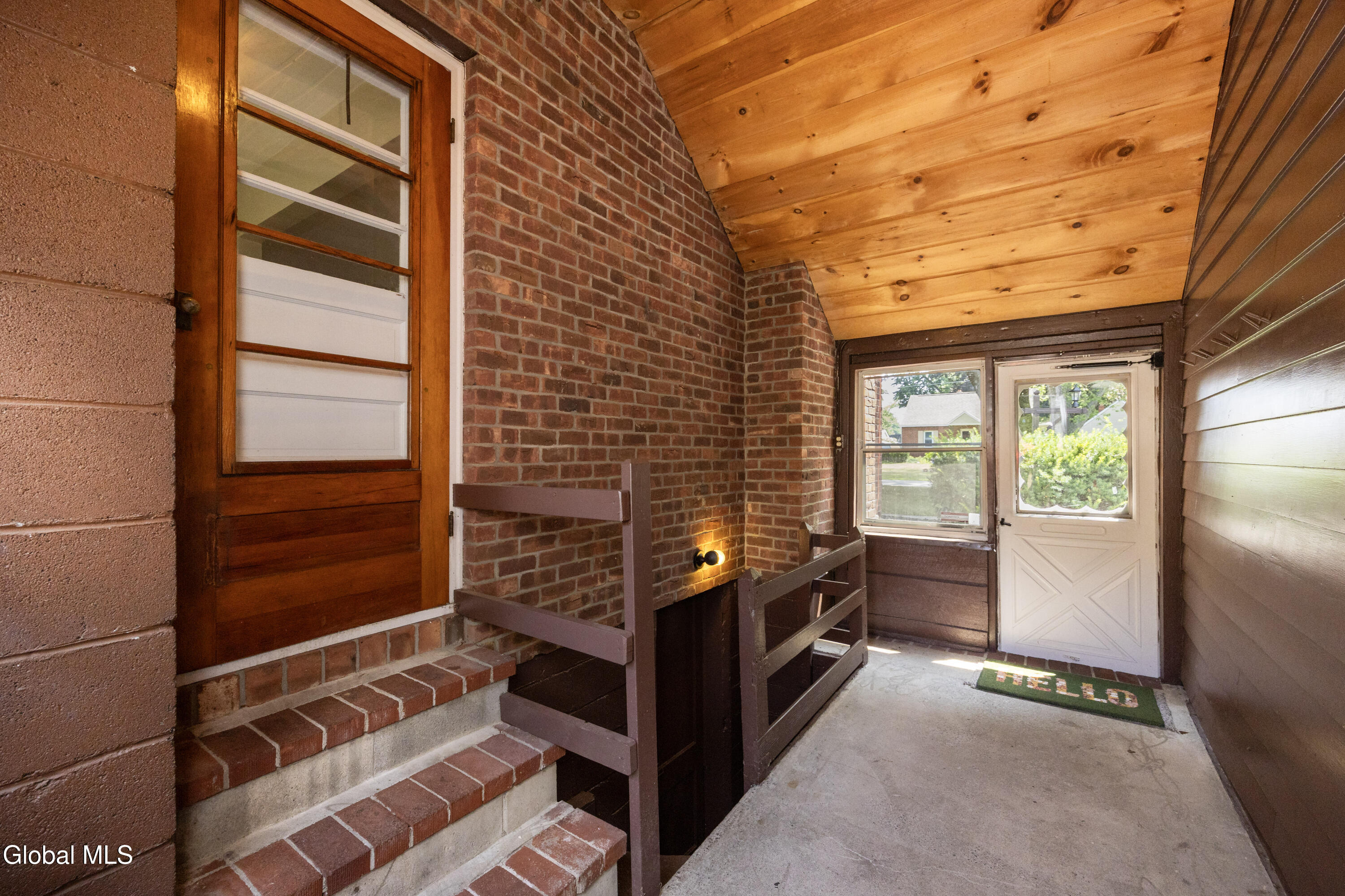 2 Arden Road Schenectady NY 12302