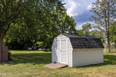 2 Arden Road Schenectady NY 12302