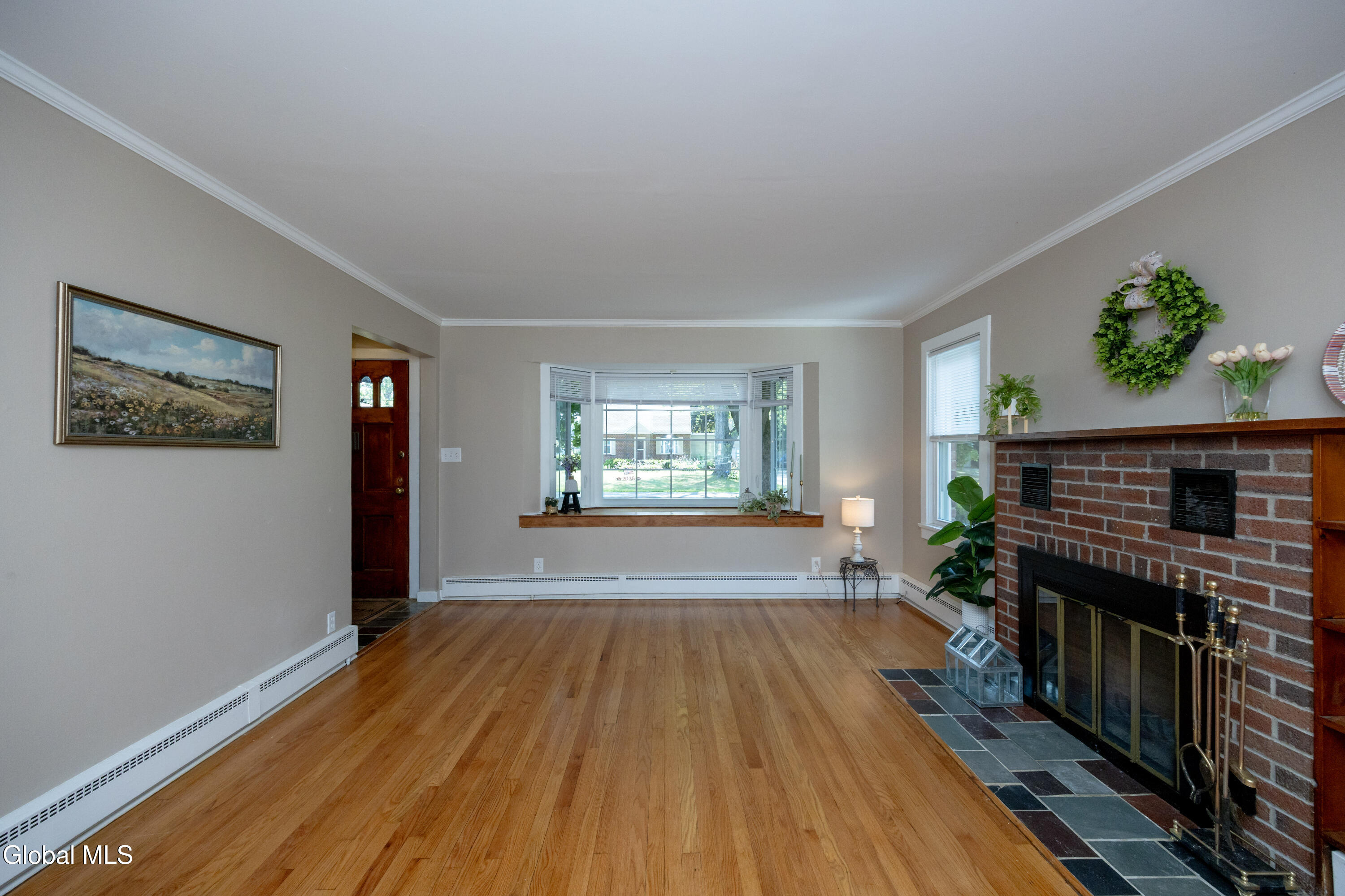 2 Arden Road Schenectady NY 12302