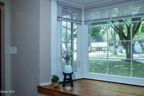 2 Arden Road Schenectady NY 12302