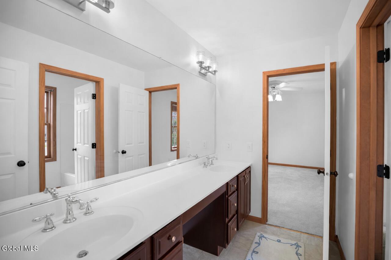 6 Sunrise Terrace Wynantskill NY 12198