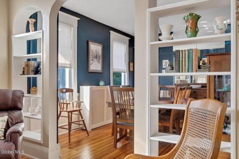 37 Academy Road Albany NY 12208