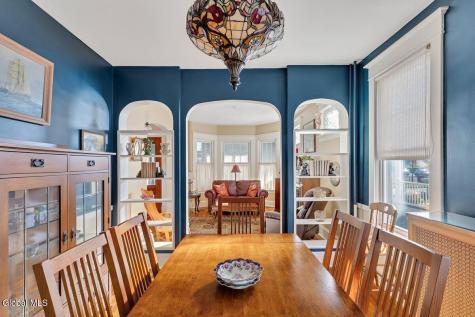 37 Academy Road Albany NY 12208