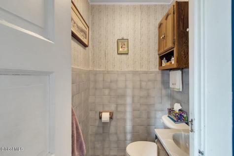 37 Academy Road Albany NY 12208