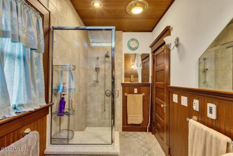 37 Academy Road Albany NY 12208