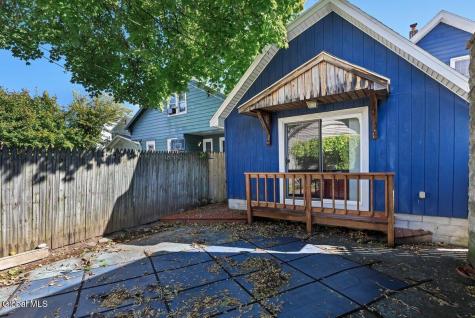 37 Academy Road Albany NY 12208