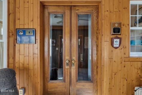 37 Academy Road Albany NY 12208