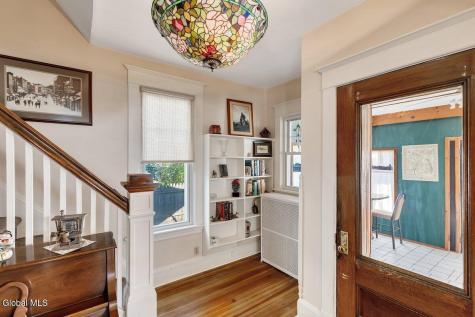 37 Academy Road Albany NY 12208