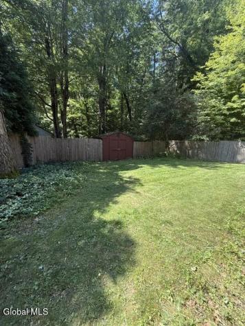 11 Sand Spurrey Road Malta NY 12020
