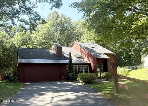 11 Sand Spurrey Road Malta NY 12020