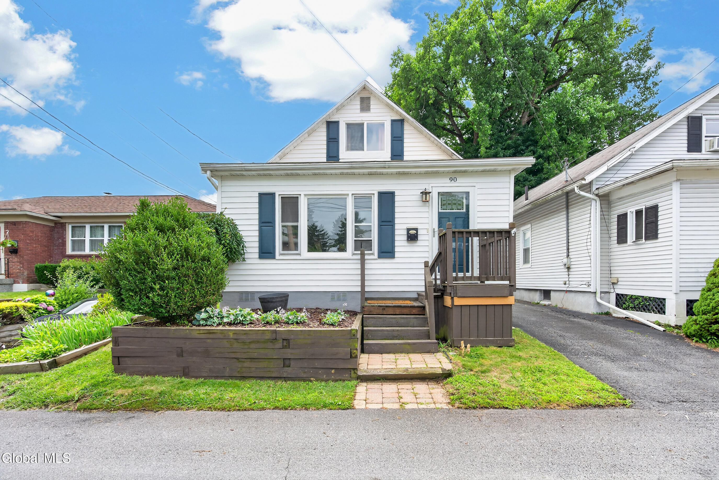 90 Hazelhurst Avenue Albany NY 12203