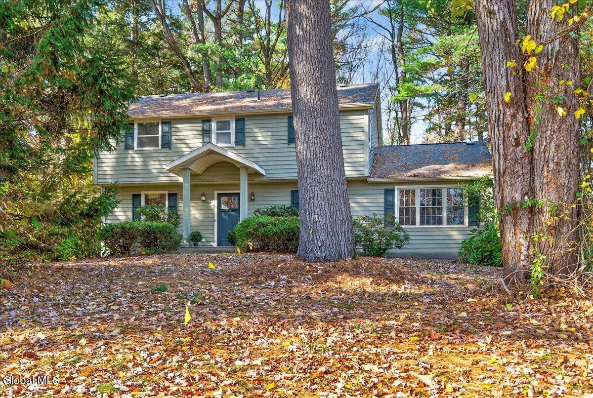 17 Belmonte Lane Clifton Park NY 12065