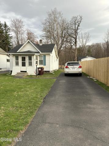 38 Morris Road Schenectady NY 12304