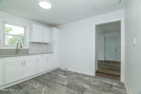 38 Morris Road Schenectady NY 12304