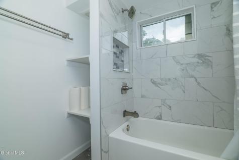38 Morris Road Schenectady NY 12304