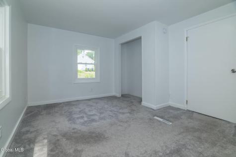 38 Morris Road Schenectady NY 12304