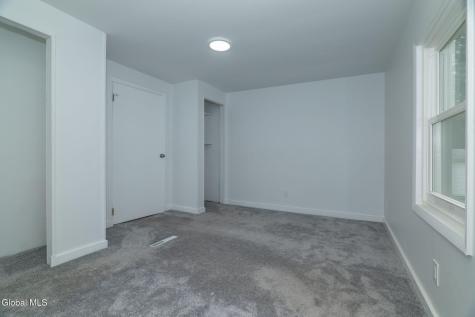 38 Morris Road Schenectady NY 12304