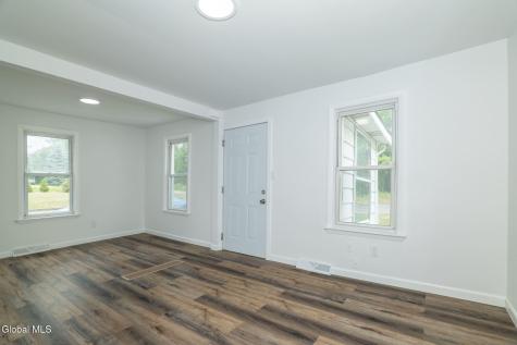 38 Morris Road Schenectady NY 12304