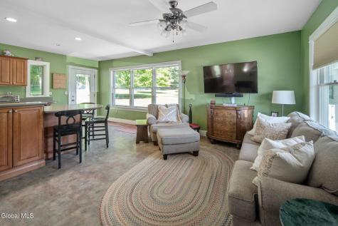 65 Glenridge Road Glenville NY 12302