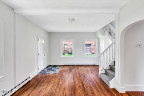 4 Russell Avenue Ravena NY 12143