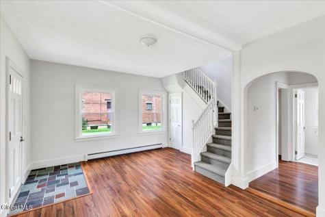 4 Russell Avenue Ravena NY 12143