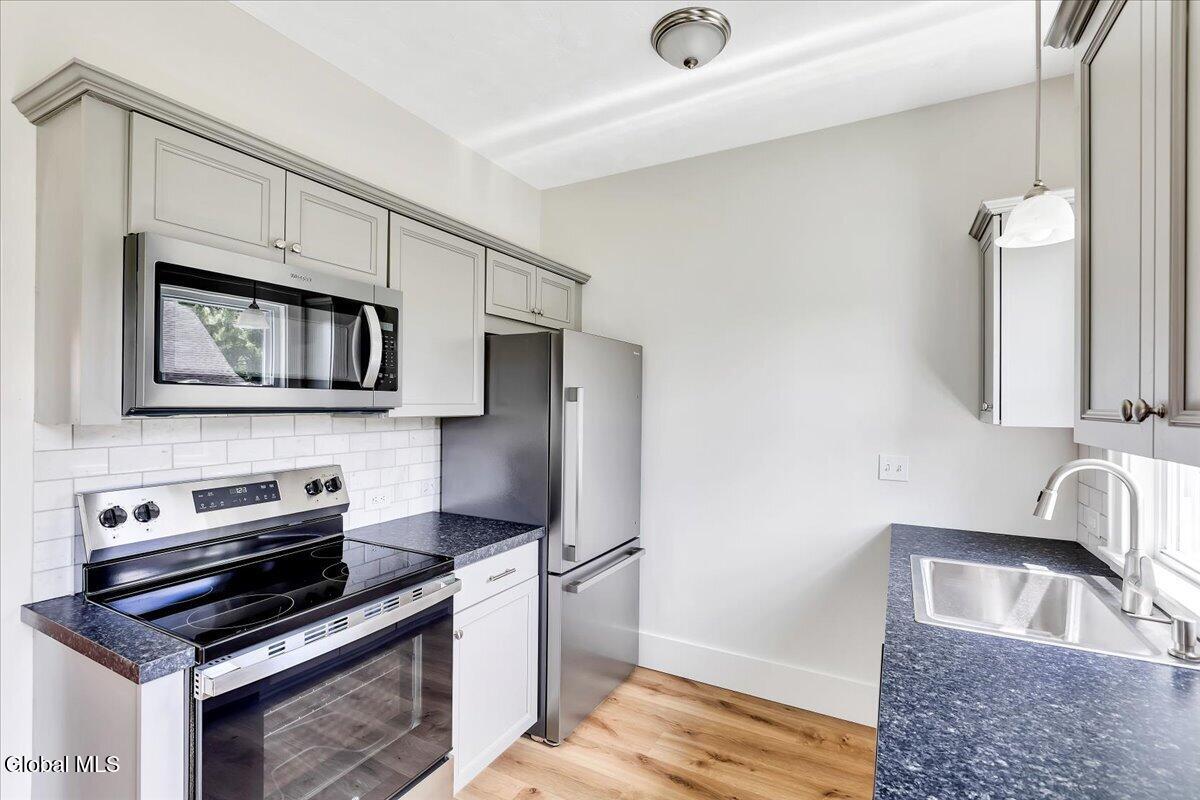 4 Russell Avenue Ravena NY 12143