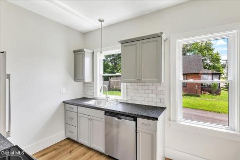 4 Russell Avenue Ravena NY 12143