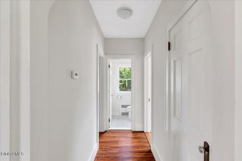 4 Russell Avenue Ravena NY 12143