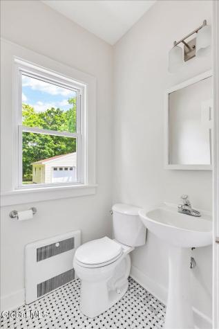 4 Russell Avenue Ravena NY 12143