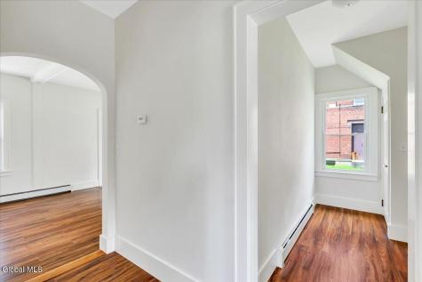 4 Russell Avenue Ravena NY 12143