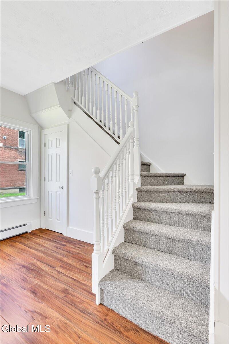 4 Russell Avenue Ravena NY 12143