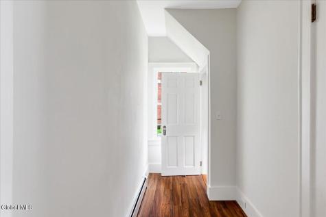 4 Russell Avenue Ravena NY 12143