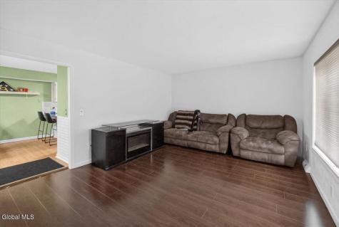 104 Old Coach Road Clifton Park NY 12065