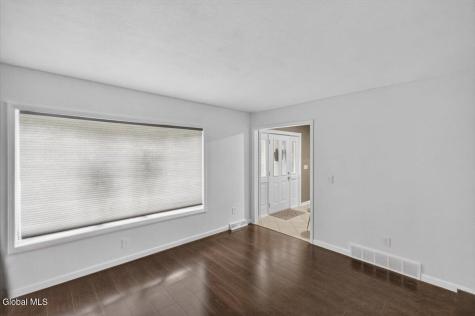 104 Old Coach Road Clifton Park NY 12065