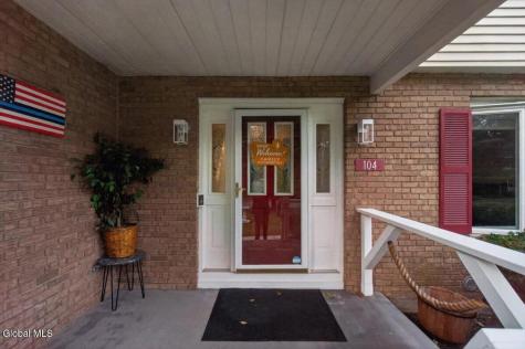 104 Old Coach Road Clifton Park NY 12065