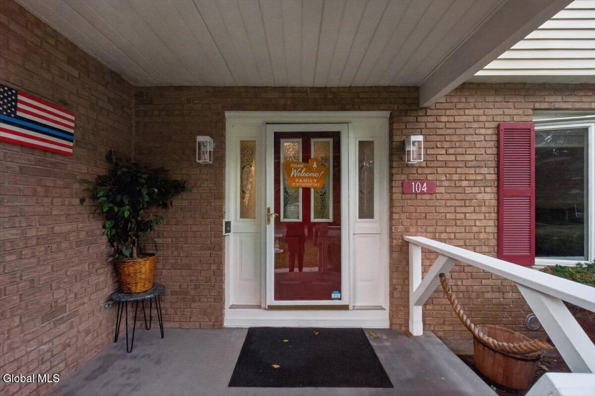 104 Old Coach Road Clifton Park NY 12065