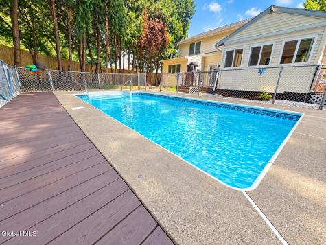 104 Old Coach Road Clifton Park NY 12065