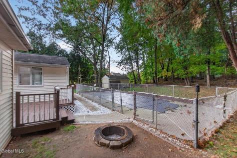 104 Old Coach Road Clifton Park NY 12065