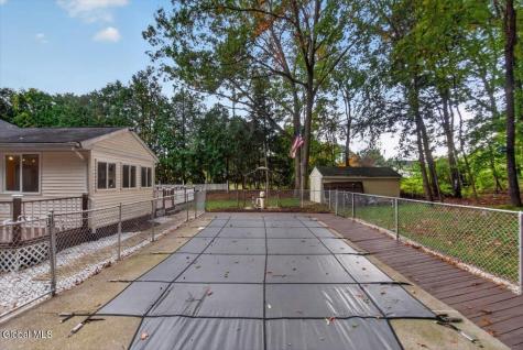 104 Old Coach Road Clifton Park NY 12065