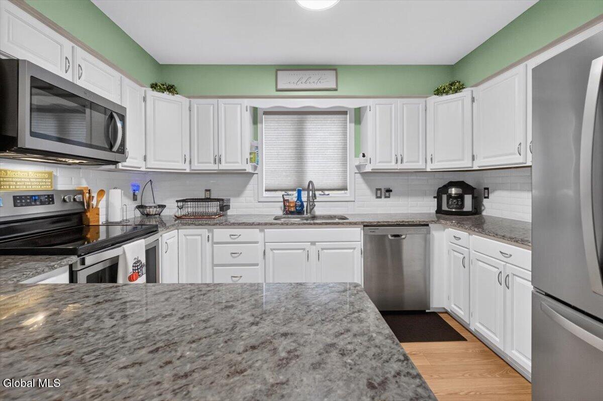 104 Old Coach Road Clifton Park NY 12065