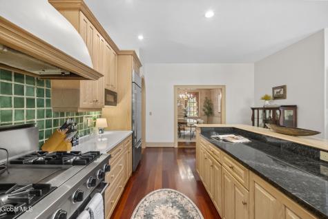 45 Tabor Road Halfmoon NY 12118